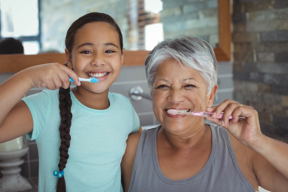 Family teaching healthy habits-min